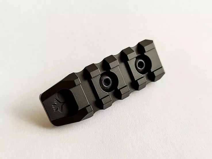 CRC 9004 M-LOK Picatinny Rail 4 Slots by KPYK