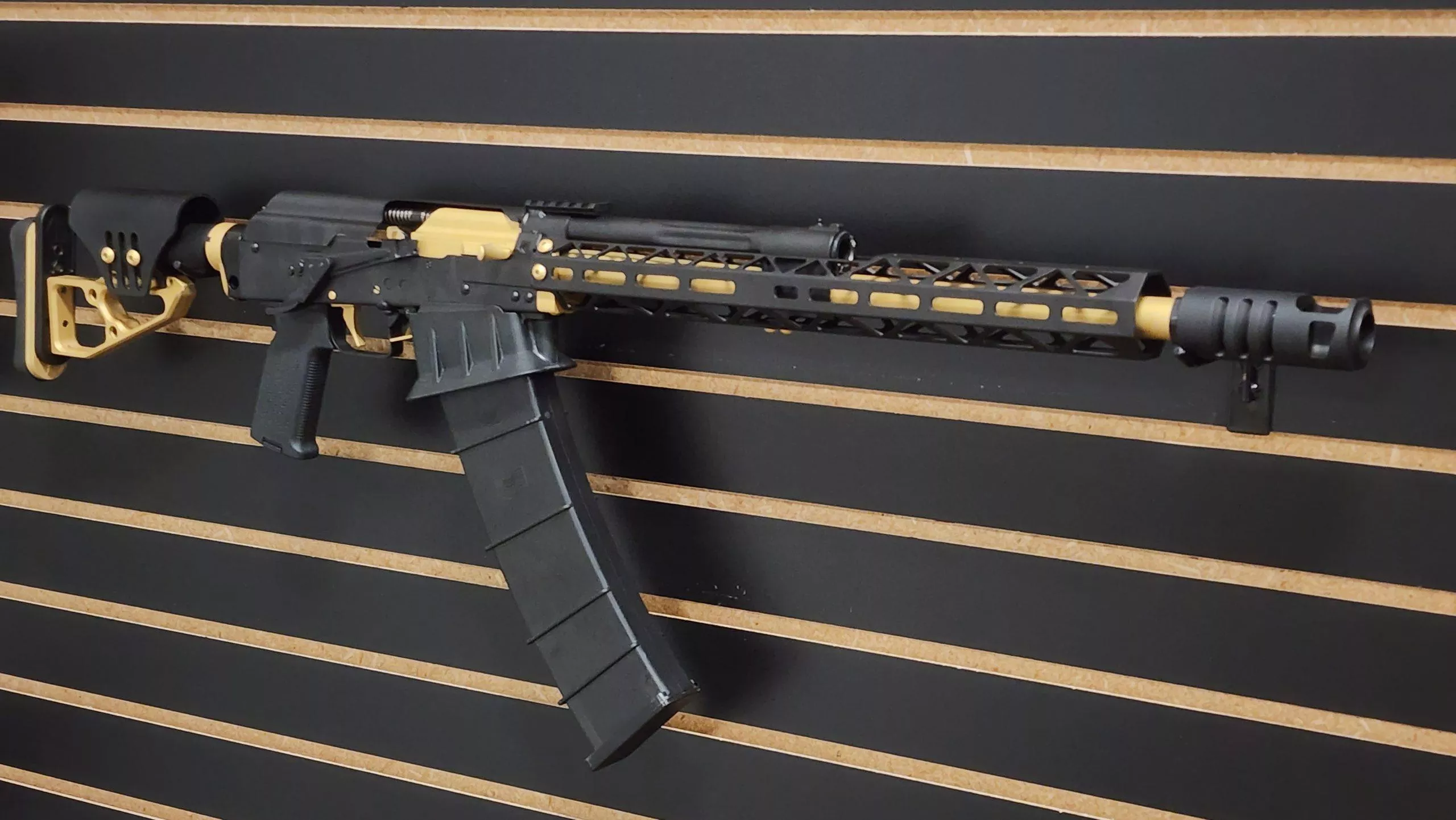 Dissident Arms MOD3 KS-12/Saiga-12 Handguard