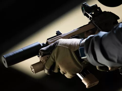 Flux Defense F10 Top Charging Handle - Sig Sauer P320