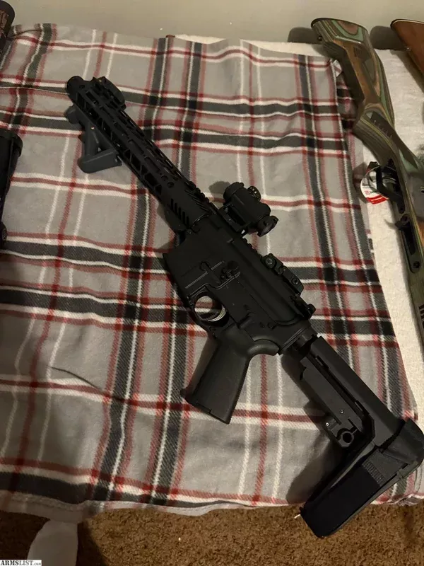 Milspec Ar-15 with sig opticnear Hazelgreen, Huntsville, AL