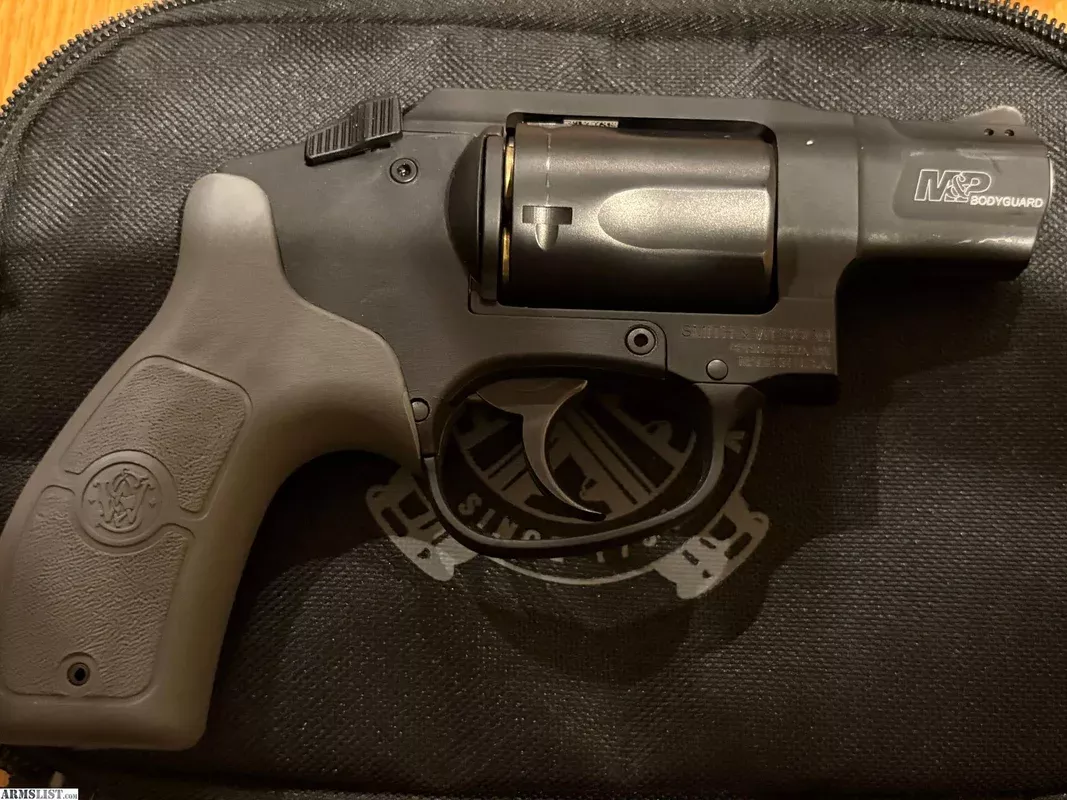Smith & Wesson M&P Bodyguard 38 Revolver near LANCASTER, Columbus, OH