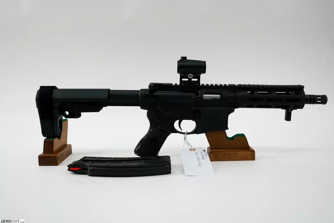 USED SMITH & WESSON M&P15-22 22LR WITH RED DOT 8″ BARREL from THE LITTLE SPORTSMAN SHOP LLC near NORTHUMBERLAND, Pennsylvania, USA
